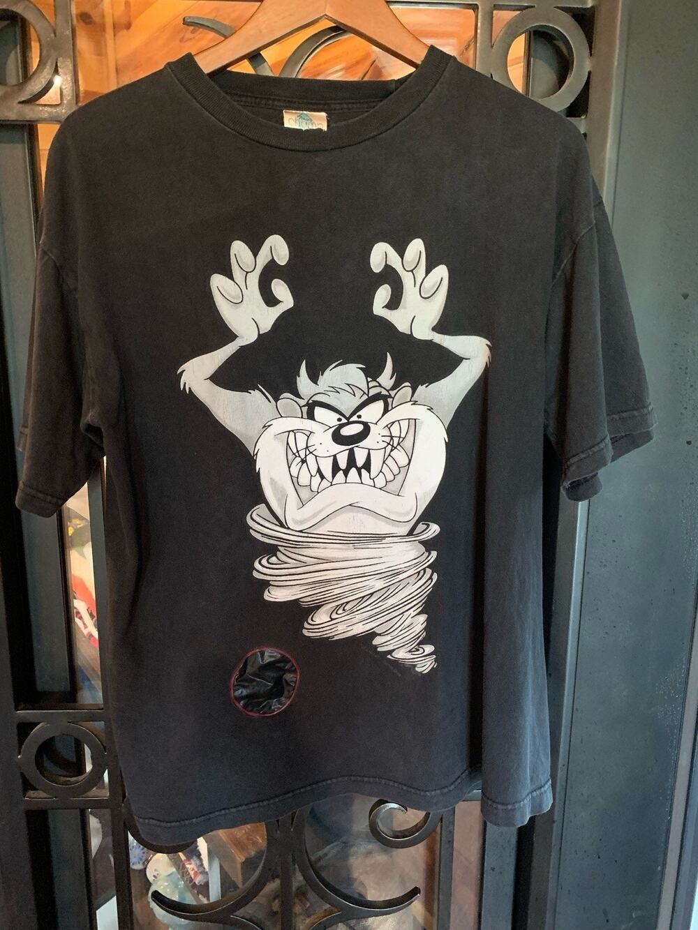 VTG Taz Tasmanian Devil Tour Champ Looney Tunes T-Shirt Distressed L